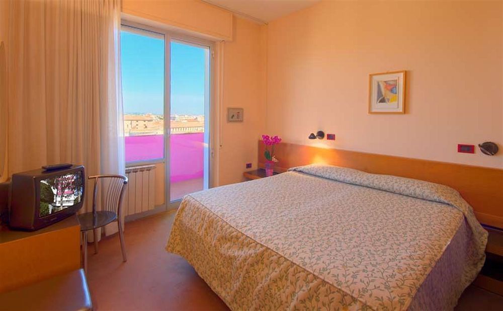 Senb Hotel Senigallia Exterior photo